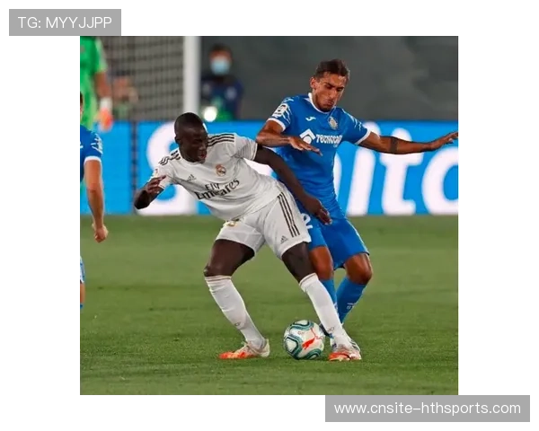 皇马前锋跑位与破防关键点：制胜之道深度解析