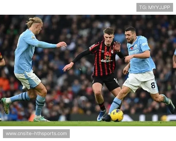伯恩茅斯角球配合制造混乱 伯恩茅斯角球配合制造混乱